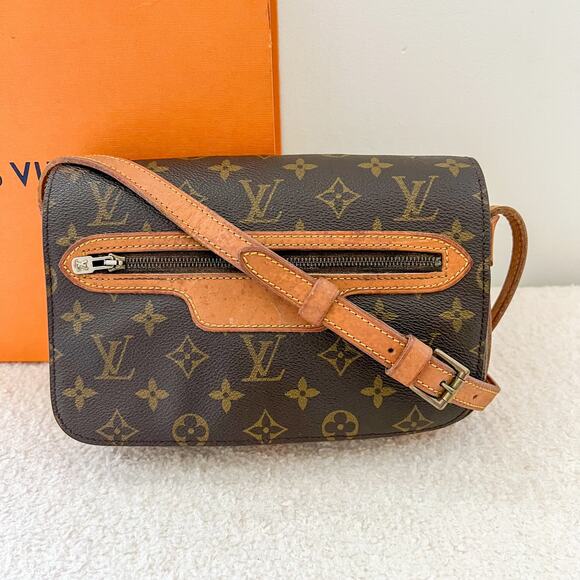 Authentic Louis Vuitton Saint Germain 24 Monogram Crossbody Bag 882 - Picture 1 of 12